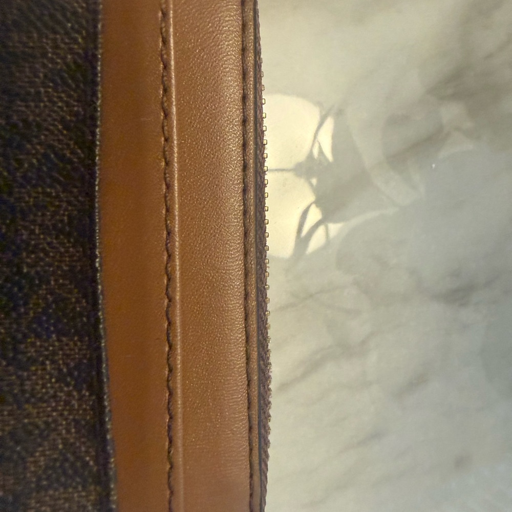Michael Kors Gold and Brown Small Wallet - Picture 3 of 12